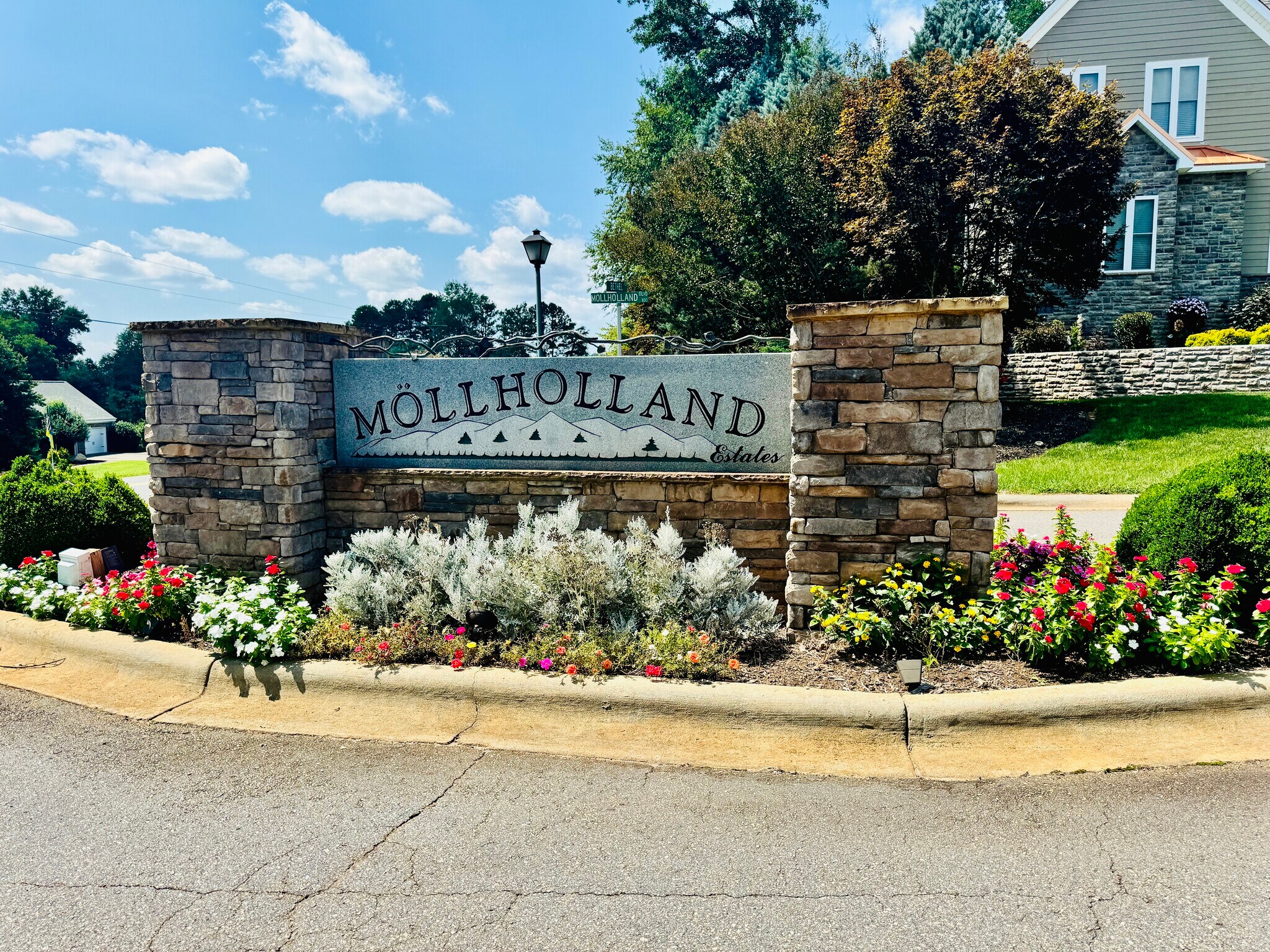 Mollholland Blvd, Morganton, NC for sale Building Photo- Image 1 of 19