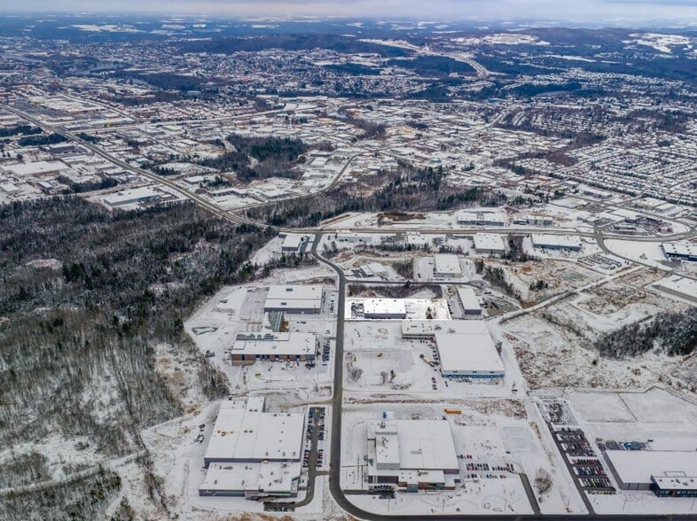 760-764 Rue Joseph-Louis-Mathieu, Sherbrooke, QC for sale - Building Photo - Image 2 of 6