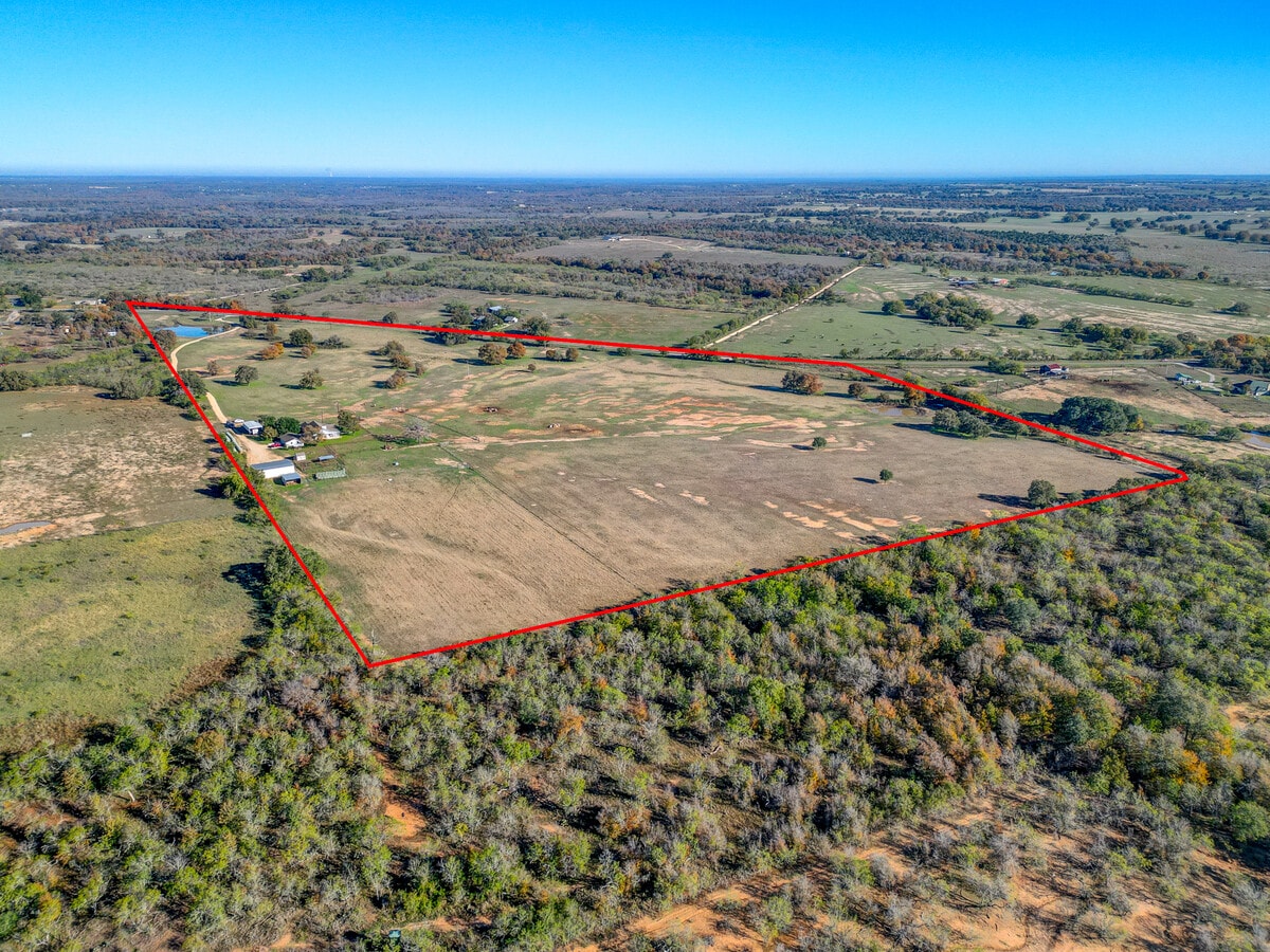 3508 FM 713, Lockhart, TX 78644