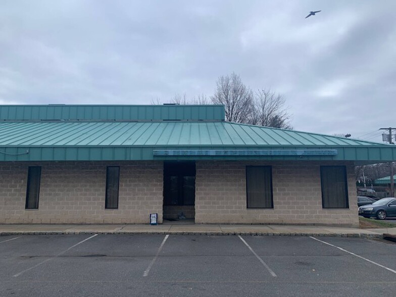 2208 US Highway 130, North Brunswick, NJ for sale - Building Photo - Image 1 of 1