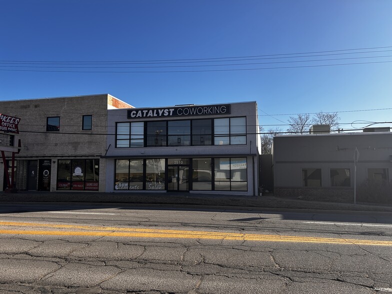 2510 E 15th St, Tulsa, OK for lease - Building Photo - Image 1 of 26