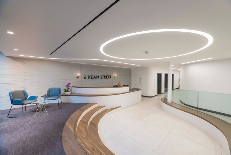 11 Kingsway, London for lease - Lobby - Image 3 of 10