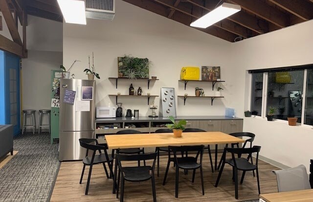 2555 San Bruno Ave Francisco Ca 94134 Office For Lease Loopnet Com 2555 San Bruno Ave Francisco Ca, Round Table San Bruno Sf Ca