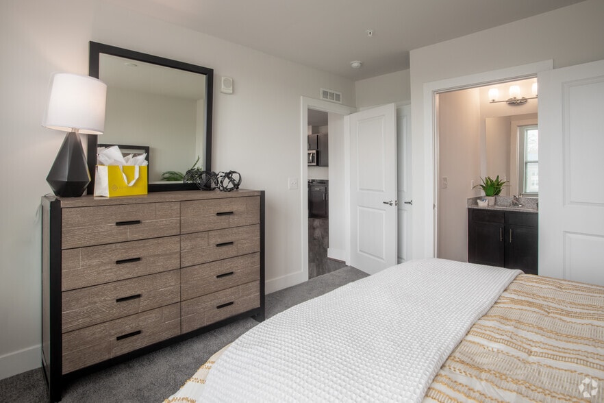 2150 Bond St, Charlottesville, VA for lease - Building Photo - Image 2 of 47