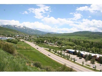 2851 Riverside Plz, Steamboat Springs, CO for lease - Building Photo - Image 2 of 13