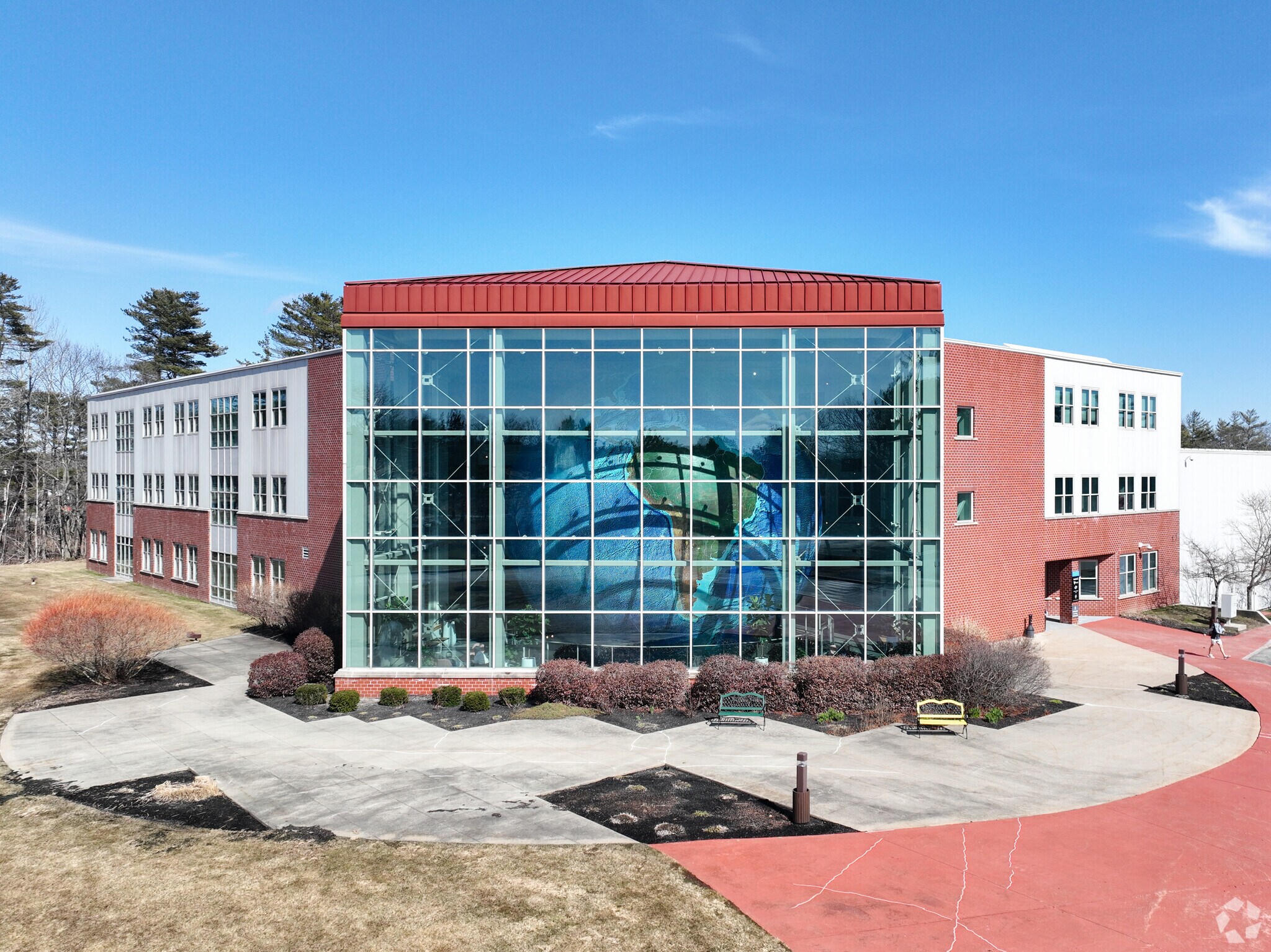 2 Delorme Dr, Yarmouth, ME for sale Primary Photo- Image 1 of 1