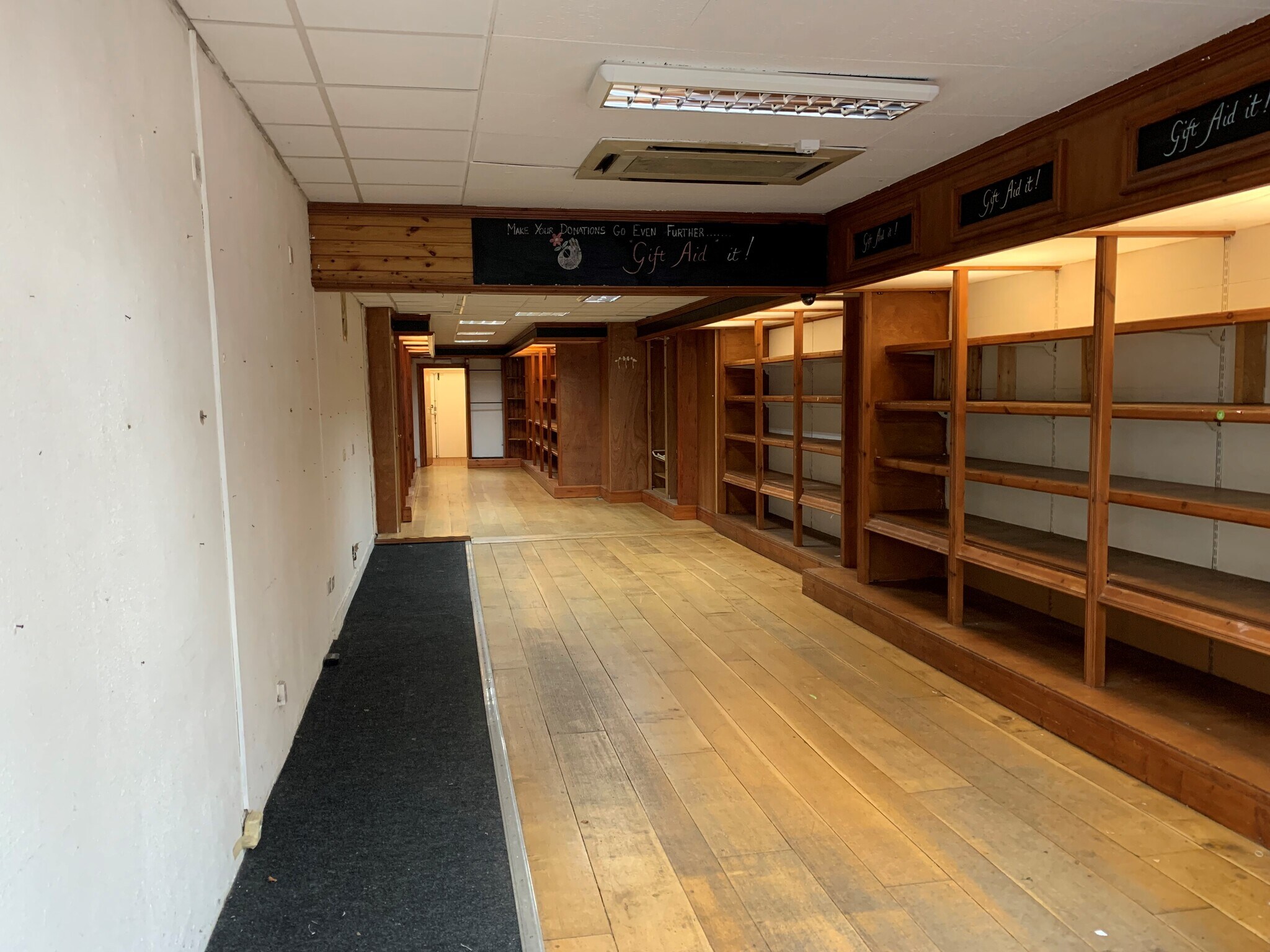4 High St, Cowbridge for lease Interior Photo- Image 1 of 2