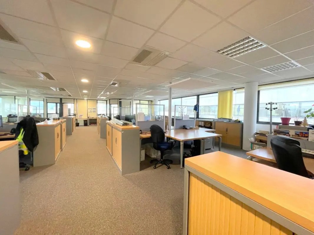 Office in Poissy for lease Building Photo- Image 1 of 19
