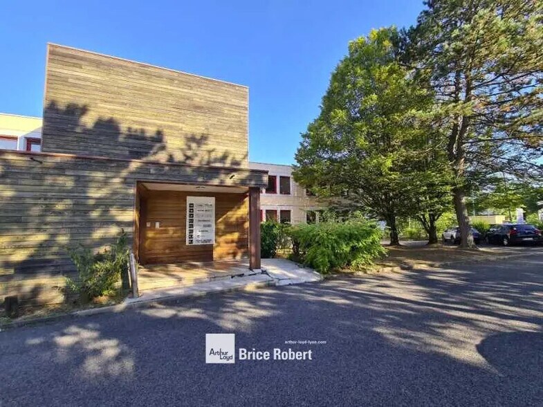 Office in Dardilly for sale - Building Photo - Image 1 of 11