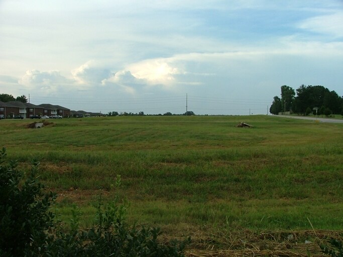 Gresham Rd, Florence, AL for sale Primary Photo- Image 1 of 1