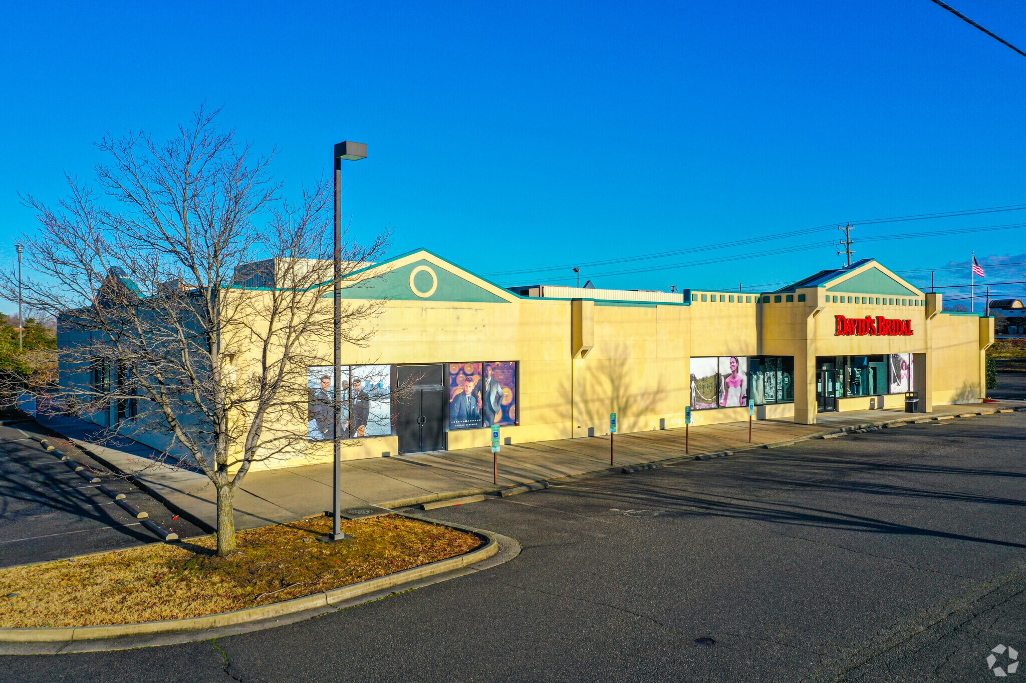 9101 W Broad St, Richmond, VA for sale Primary Photo- Image 1 of 1