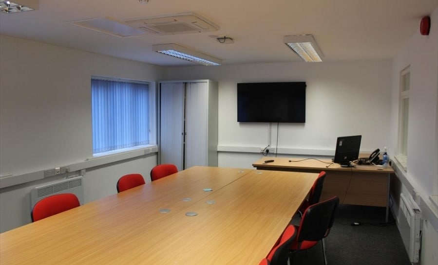 149 Lichfield Rd, Branston for lease Interior Photo- Image 1 of 3