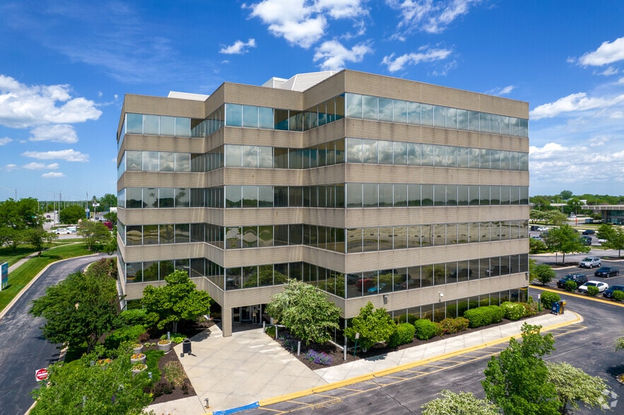 4747 Lincoln Mall Dr, Matteson, IL for lease - Building Photo - Image 3 of 15