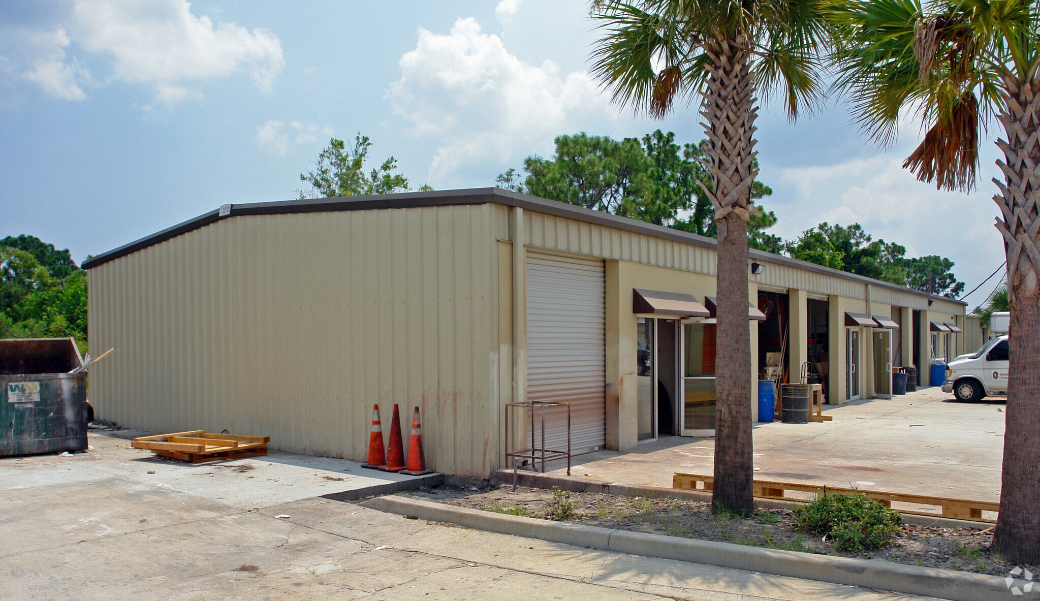 2600 Aurora Rd, Melbourne, FL 32935 Aurora Business Park and Self