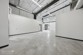 575 SE 9th St, Bend, OR for lease Interior Photo- Image 2 of 9