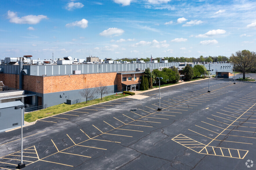 900-1000 Tyrone Pike, Versailles, KY for lease - Building Photo - Image 3 of 4