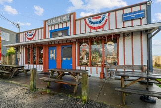 More details for 6425 Pacific Ave, Cloverdale, OR - Retail for Sale