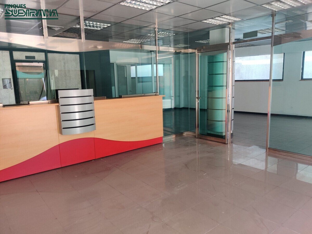 Vilanova del Camí, BAR 08788 -  -  - Interior Photo - Image 1 of 8