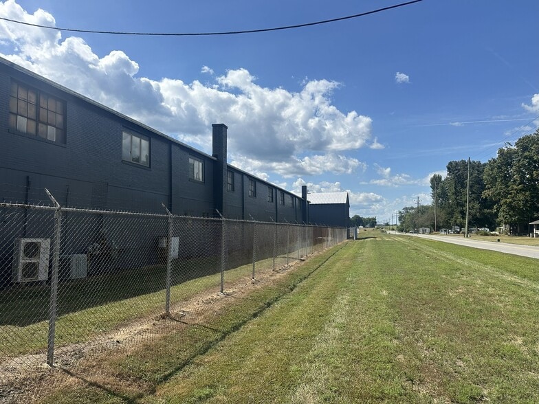 4530 N 25th St, Terre Haute, IN for sale - Building Photo - Image 3 of 24