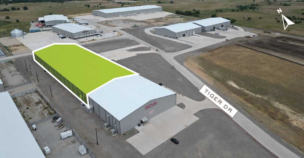 155 Tiger, Rhome, TX for lease - Building Photo - Image 3 of 6