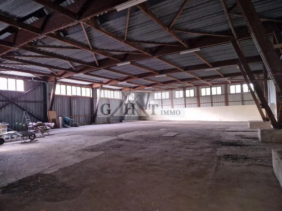 Industrial in Domont for sale Interior Photo- Image 1 of 4