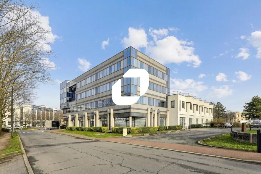 2 Rue Fernand Pouillon, Créteil for lease - Building Photo - Image 2 of 14