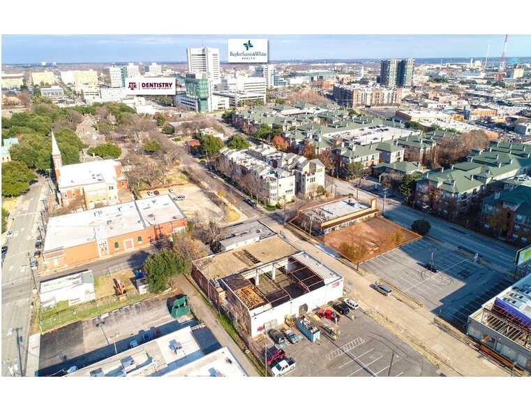 2633 Gaston Ave, Dallas, TX for lease - Building Photo - Image 3 of 7