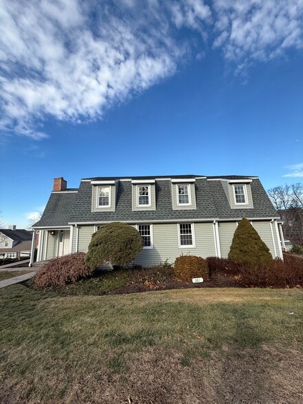 381 Hubbard St, Glastonbury, CT for lease - Building Photo - Image 1 of 36