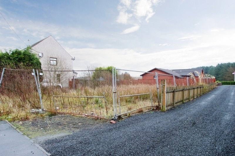 Princess St, California for sale Primary Photo- Image 1 of 1