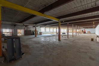 1601 S Holtzclaw Ave, Chattanooga, TN for lease Interior Photo- Image 1 of 6