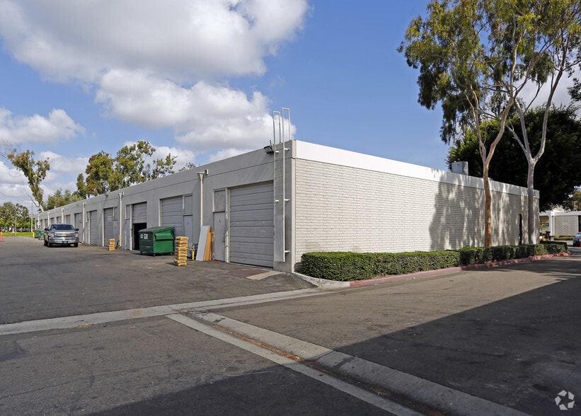 17935 Sky Park Cir, Irvine, CA for sale - Primary Photo - Image 1 of 1