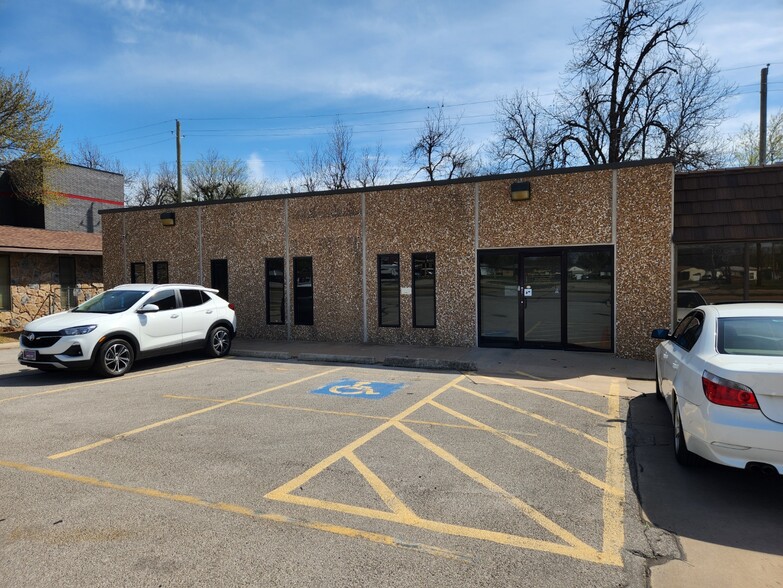 1152 NW Cache Rd, Lawton, OK for lease - Building Photo - Image 2 of 16