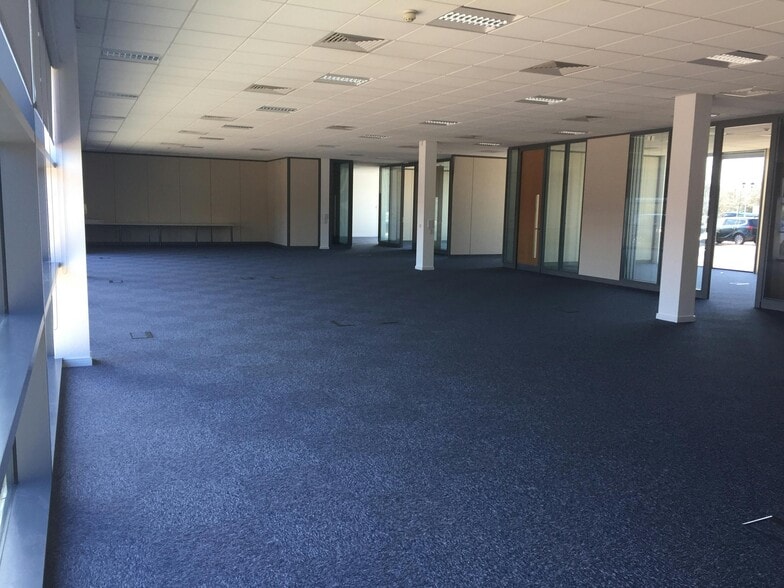 Cobalt 12a, Silver Fox Way, Newcastle Upon Tyne for lease - Interior Photo - Image 1 of 17