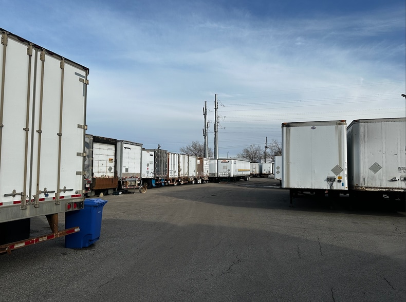 1212 34 Av SE, Calgary, AB for lease - Other - Image 3 of 8