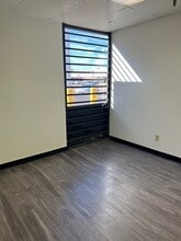 3532 W Thomas Rd, Phoenix, AZ for lease Interior Photo- Image 2 of 5