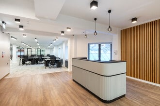 4-8 Maple St, London for lease Interior Photo- Image 2 of 5