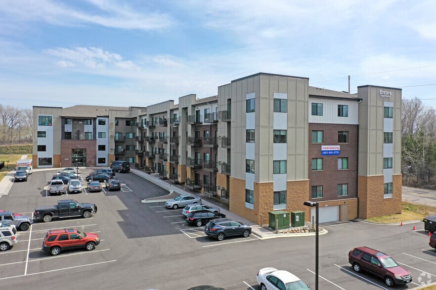 1081 SW Fourth St, Forest Lake, MN for lease - Primary Photo - Image 1 of 41