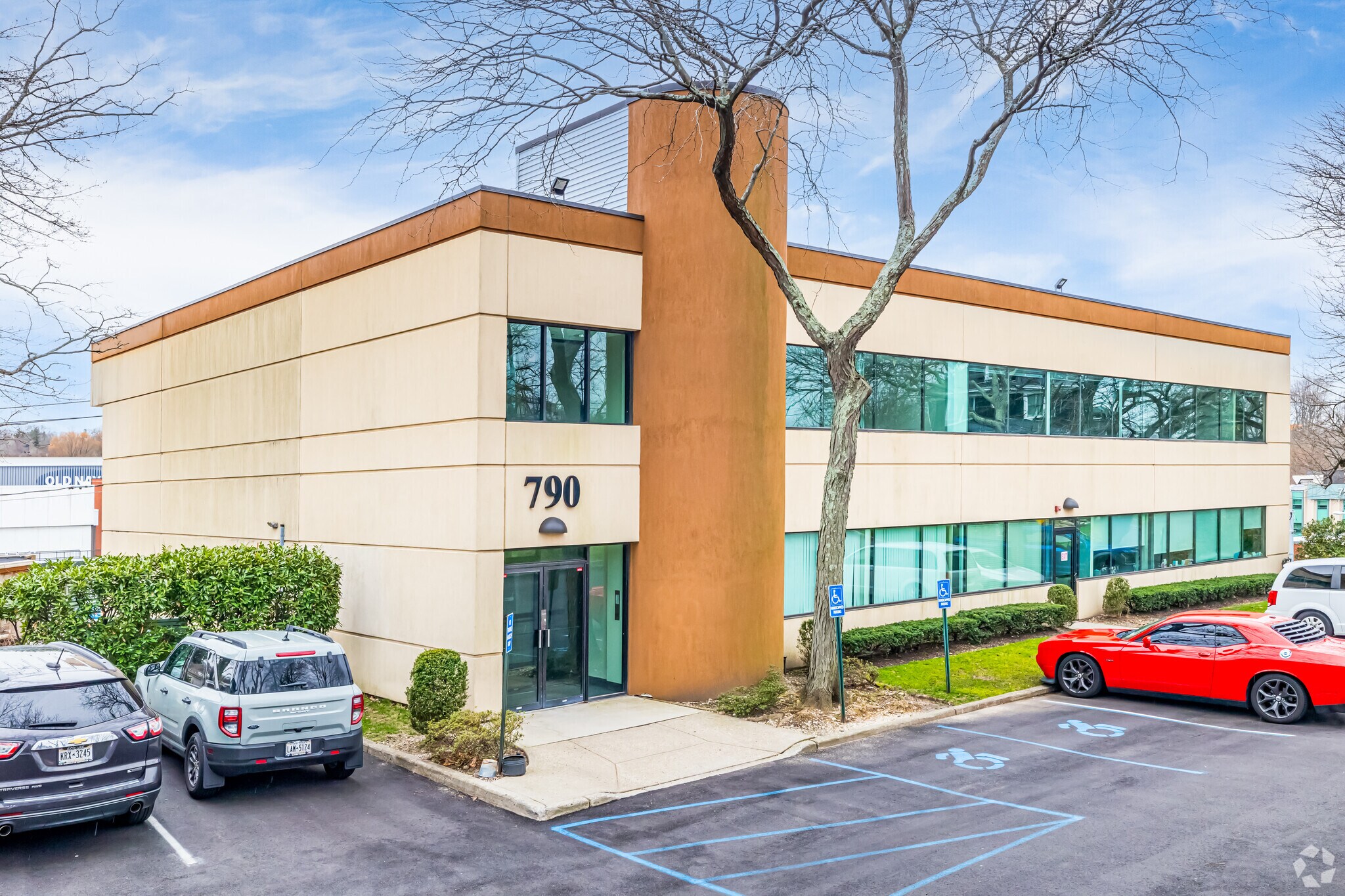 790 New York Ave, Huntington, NY for sale Primary Photo- Image 1 of 1