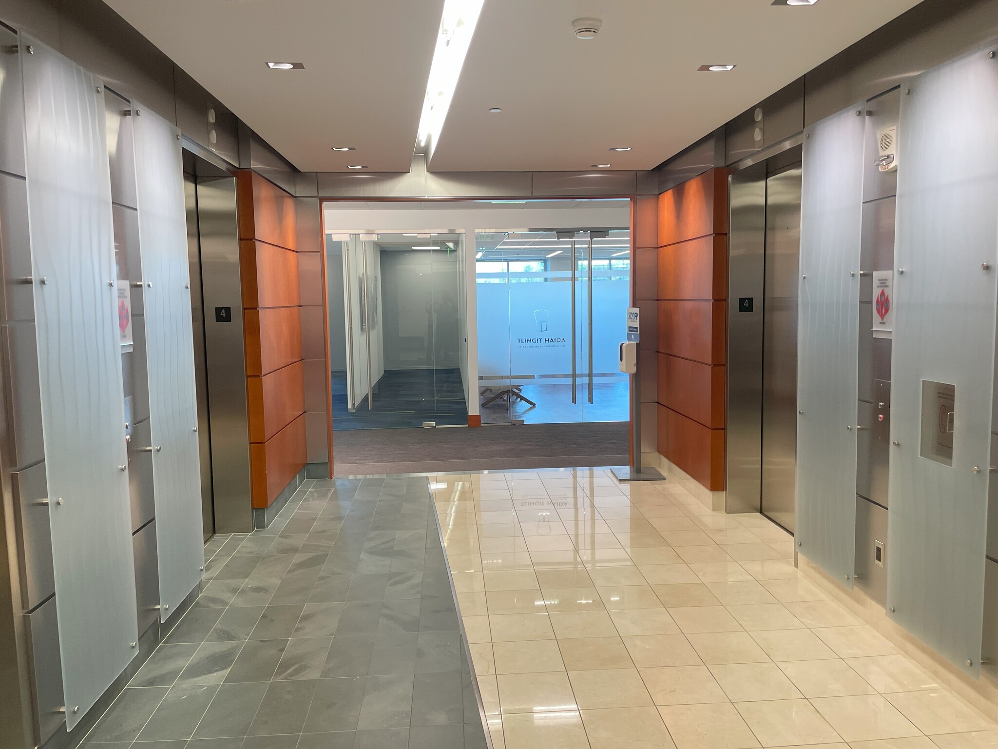 3120 Fairview Park Dr, Falls Church, VA for lease Lobby- Image 1 of 8