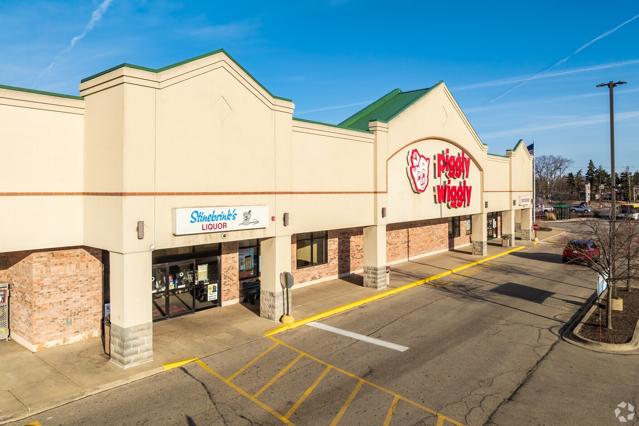 7530 Pershing Blvd, Kenosha, WI for sale Primary Photo- Image 1 of 1