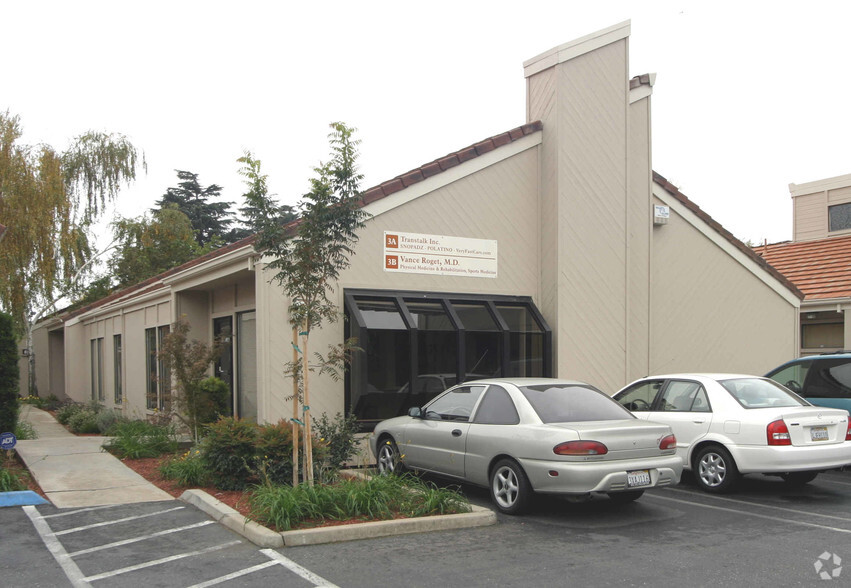 1130 Coffee Rd, Modesto, CA for sale - Building Photo - Image 1 of 1