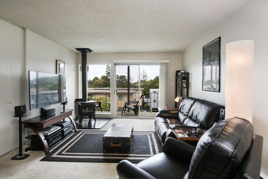 2200 Village Ct, Belmont, CA for sale - Building Photo - Image 3 of 60