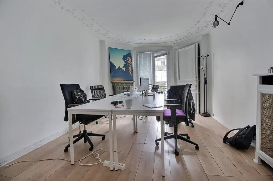 72 Rue D'Hauteville, Paris for lease - Interior Photo - Image 3 of 6