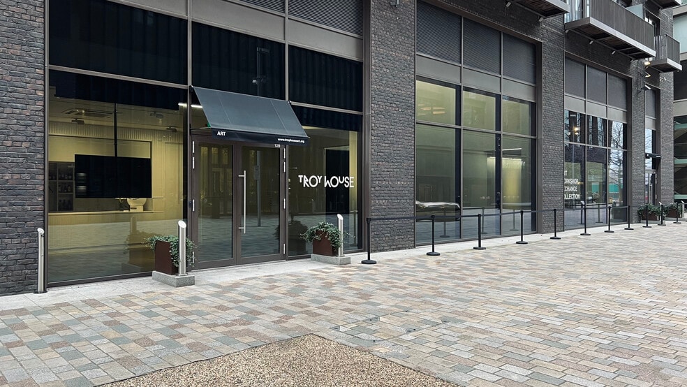 10-12 New Union Sq, London for lease - Building Photo - Image 2 of 5