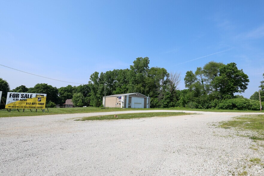1651 E US 40, Greencastle, IN for sale - Primary Photo - Image 1 of 2