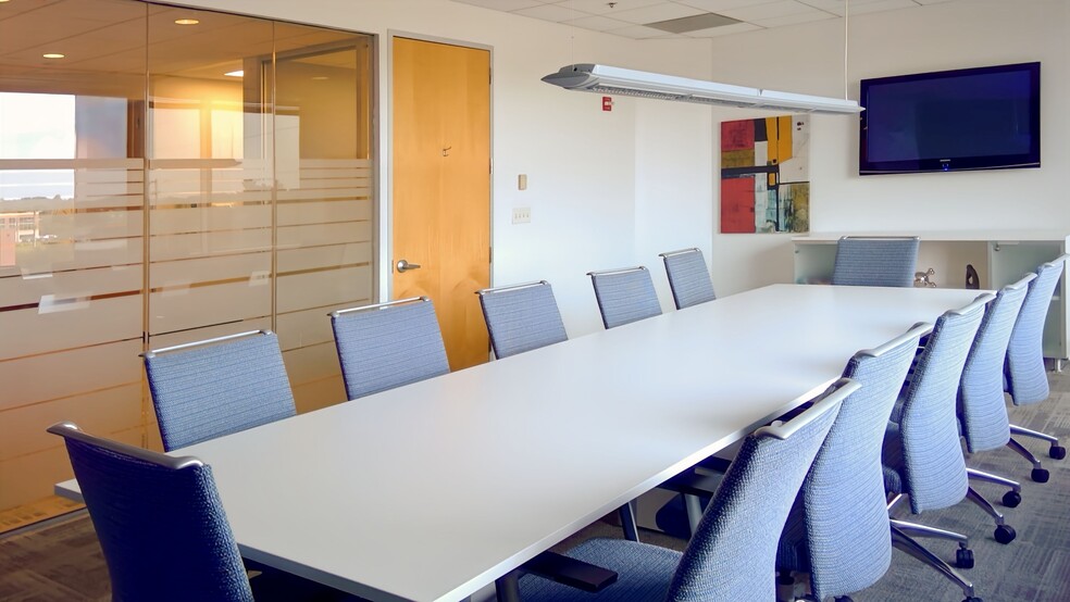 10432 Balls Ford Rd, Manassas, VA for lease - Interior Photo - Image 1 of 13