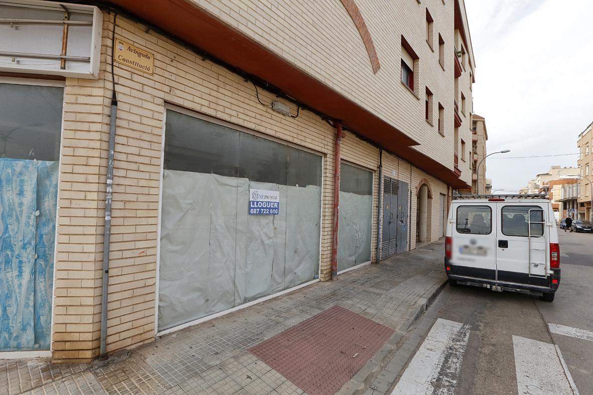 Retail in Alcanar, Tarragona for lease Interior Photo- Image 1 of 16