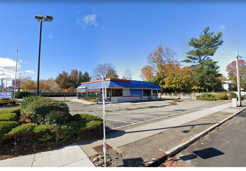 321 Jericho Tpke, Syosset, NY for lease - Building Photo - Image 2 of 5