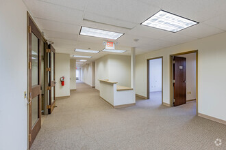 2000 Cliff Mine Rd, Pittsburgh, PA for lease Interior Photo- Image 2 of 7