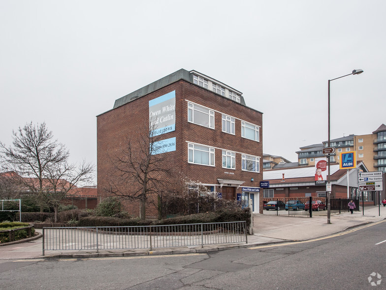 90-92 High St, Feltham for sale - Primary Photo - Image 1 of 4